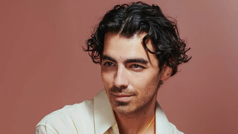 	Joe Jonas	